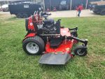 Bradley 61SC-BS26 61" Stand-On Compact Zero Turn Mower 26HP VAN - Image 5