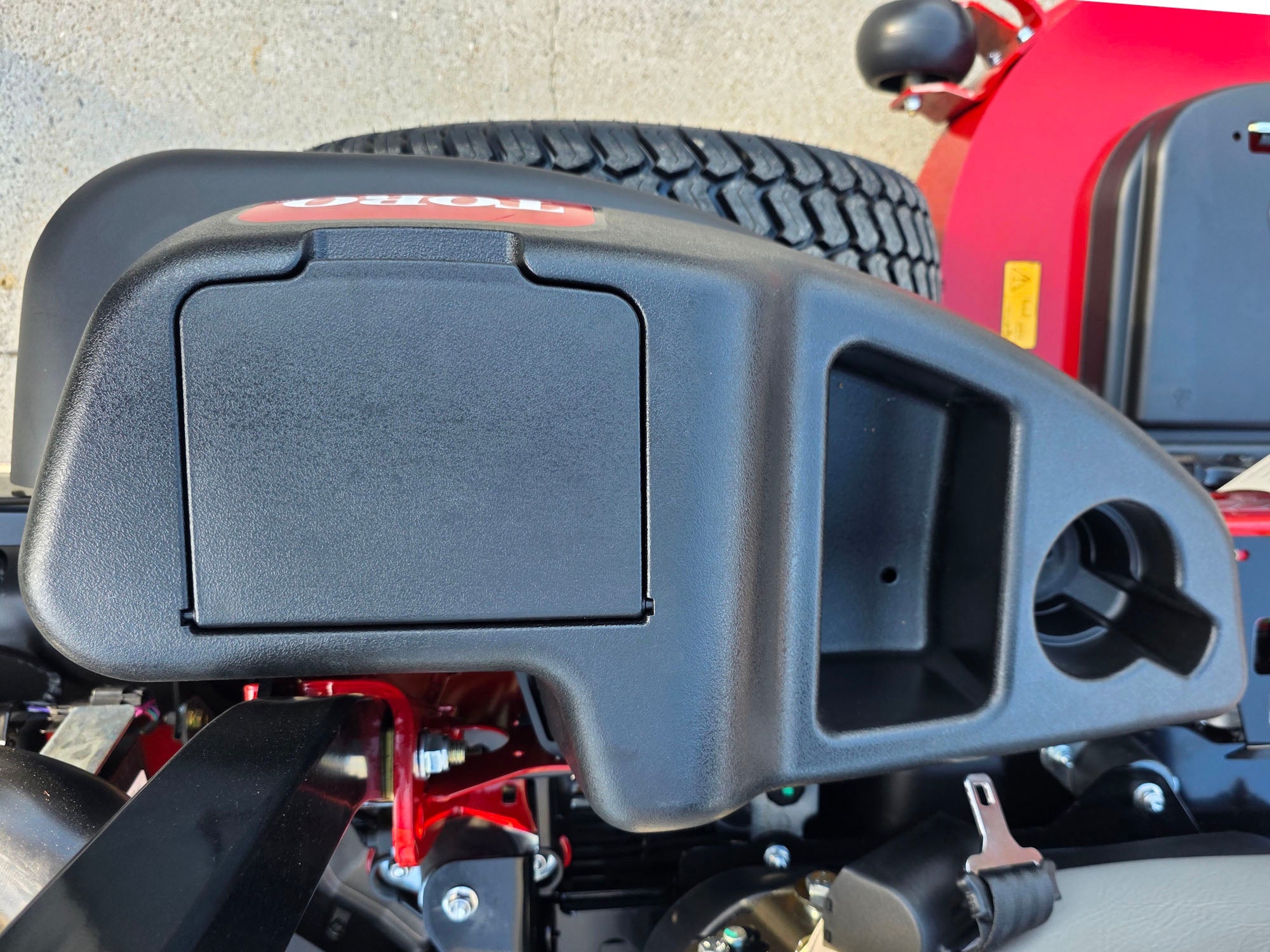 Toro 72977 Z Master 6000 72" Zero Turn Mower Kohler Command Pro EFI 38HP - Image 11