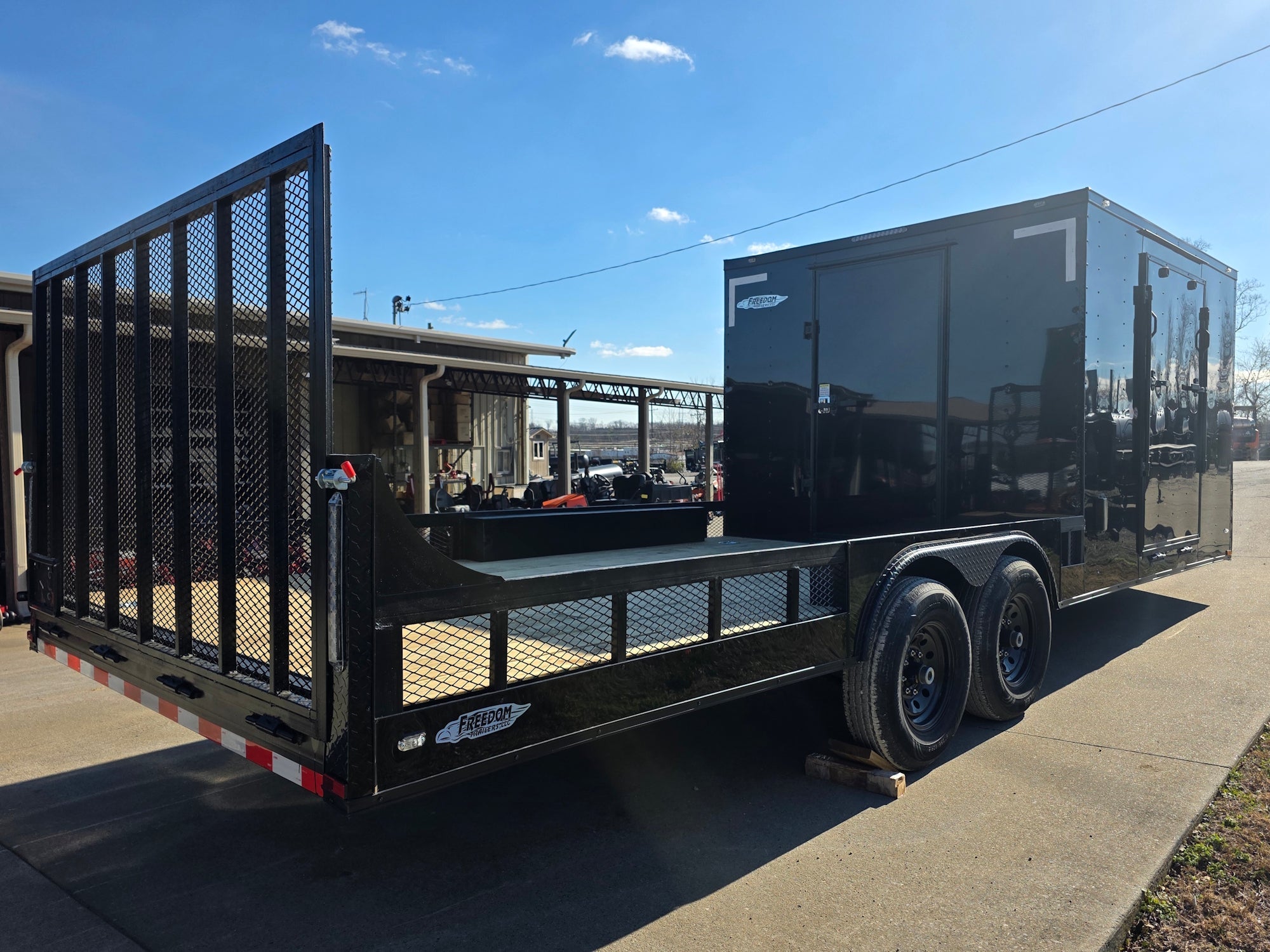 8.5x24 V-Nose Hybrid Black with Black Trim 2-7k Axles 14k GVWR - Image 6