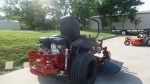 Ferris 300S 5902212 Zero Turn Mower 25HP Briggs 52" Deck With Suspension - Image 6