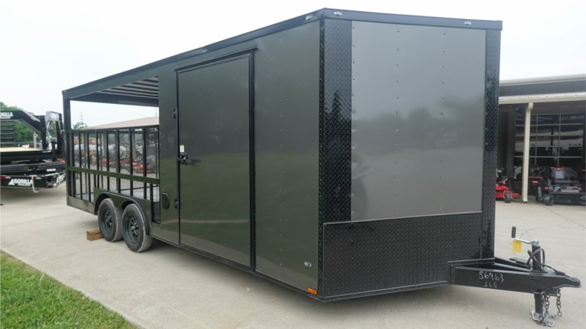 DSC04469-4 8.5x20 Charcoal Blackout Trim VNose Hybrid Enclosed Trailer Roof (2) 3500lb Axles 50 AMP Electrical Package - Image 1