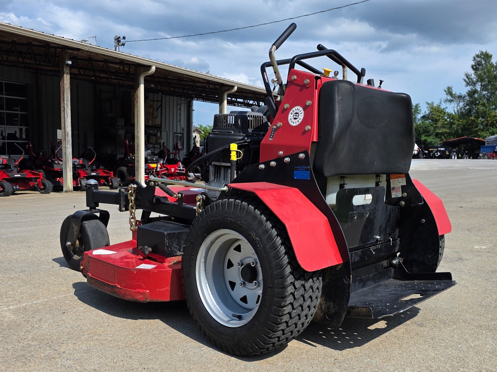 Used Bradley 52SC-BS26 52" Stand On Compact Zero Turn Mower (0569) - Image 5