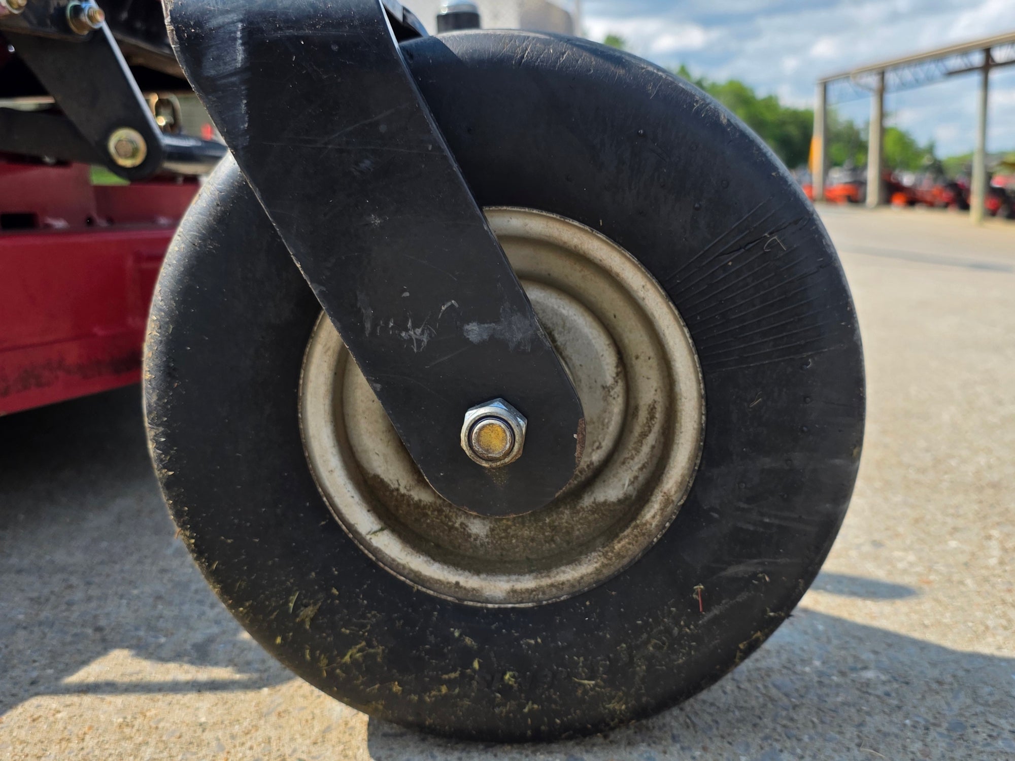 Used Bradley 52SC-BS26 52" Stand On Compact Zero Turn Mower (0569) - Image 16
