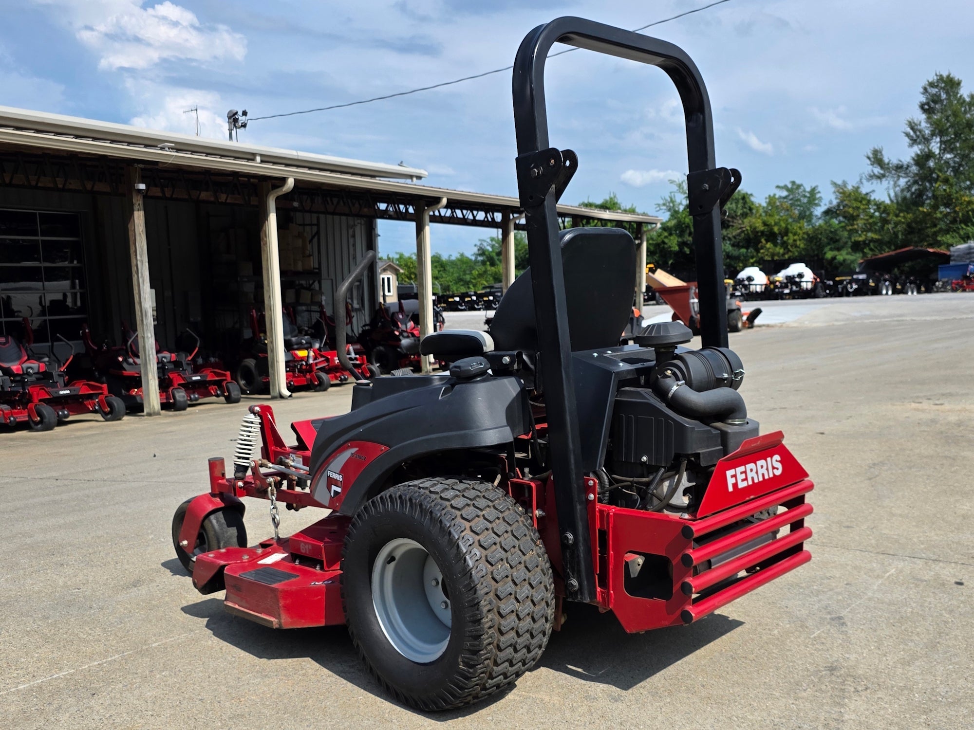 Used Ferris IS3100Z 61" Zero Turn Mower 775.9HR (6539) - Image 5