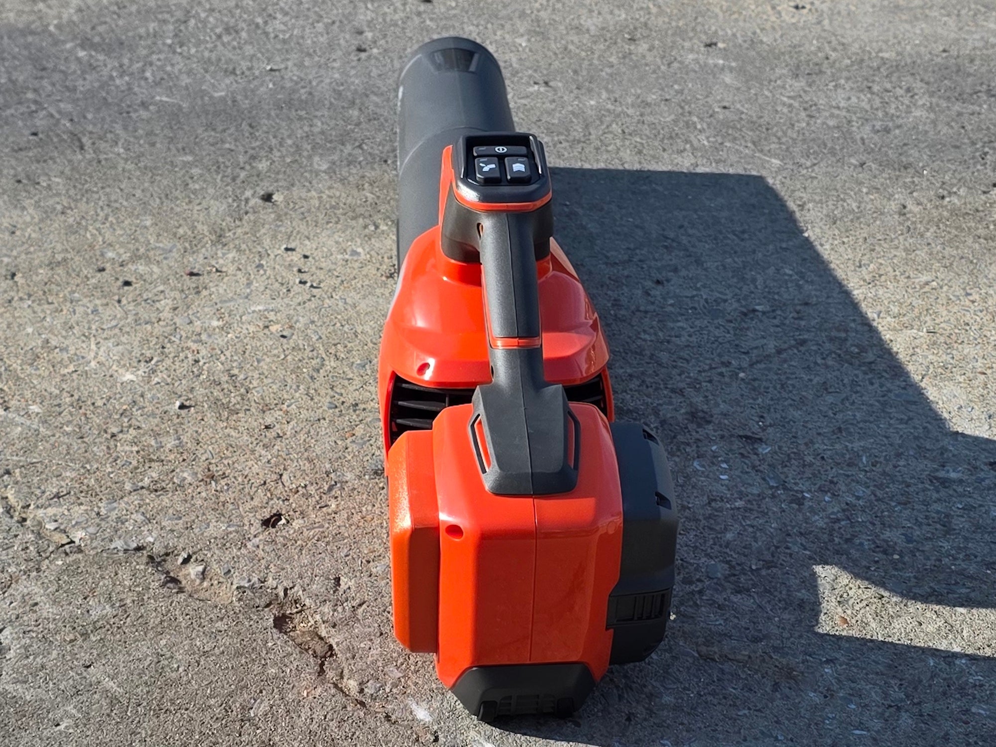 Husqvarna 350iB MAX Leaf Blaster™ Blower - Battery & Charger Included (Unboxed) - Image 6