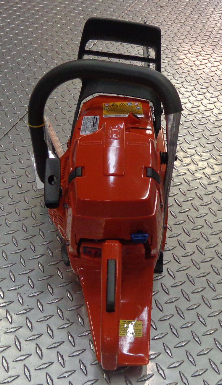 Husqvarna 365 24" Chainsaw 70.7cc .050 Ga. Commercial Grade (Unboxed) - Image 3