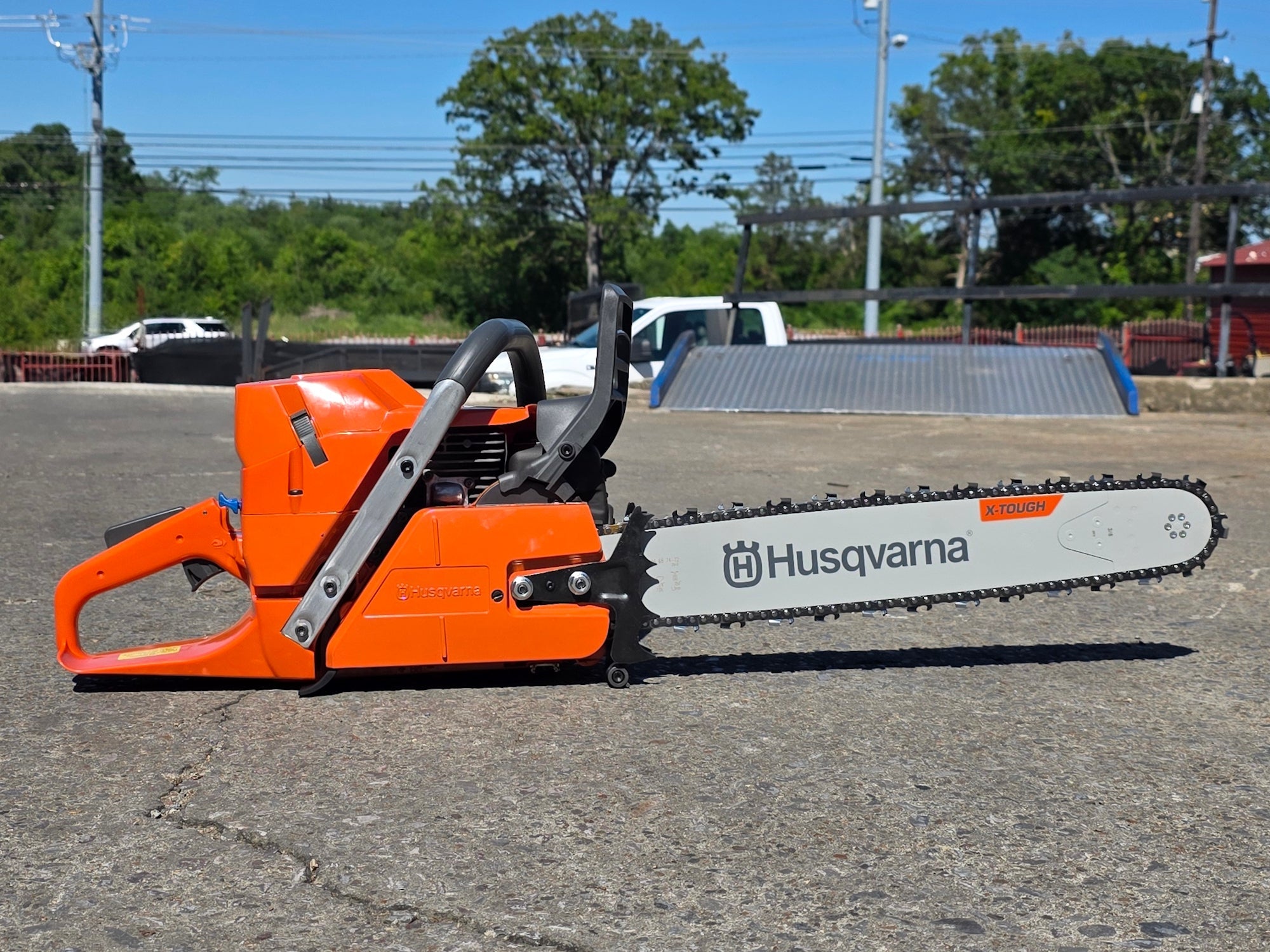 Husqvarna 372XP Gas Chainsaw 20" 3/8 Pitch .050 Gauge 70.7cc (Unboxed) - Image 7