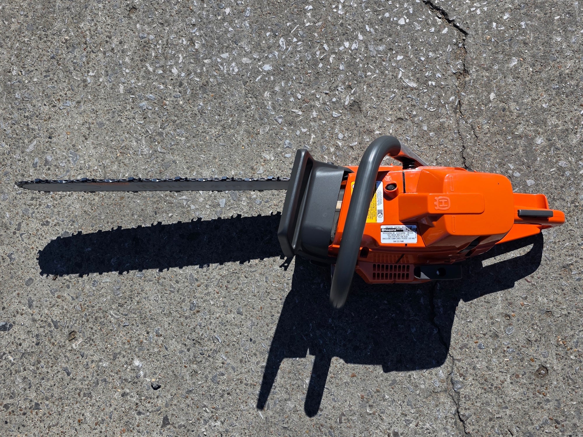 Husqvarna 372XP Gas Chainsaw 20" 3/8 Pitch .050 Gauge 70.7cc (Unboxed) - Image 10