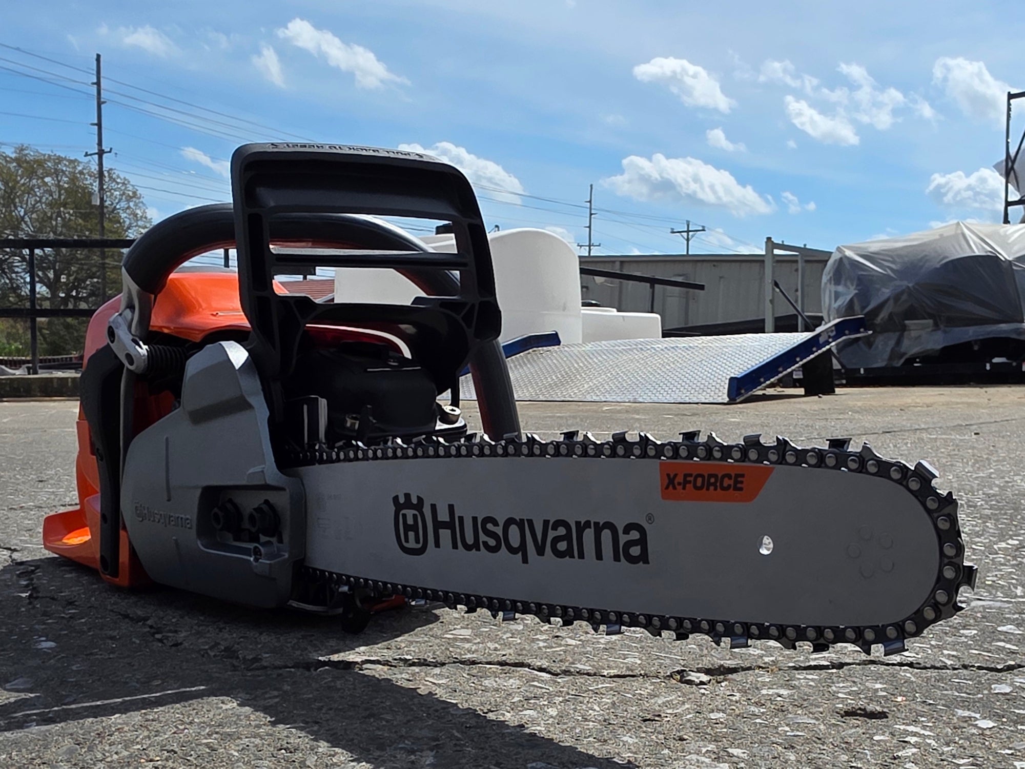 Husqvarna 550XPG II Gas-Powered 50.1cc X-Torq .050 Gauge 16" Chainsaw (Unboxed) - Image 9
