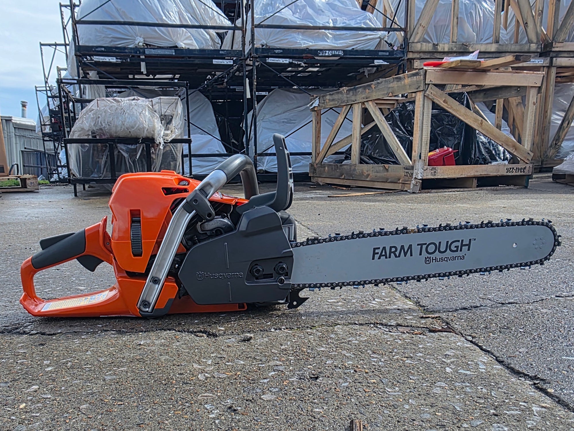 Husqvarna 555 18" Chainsaw Professional .050 Gauge 59.8cc X-Torq AutoTune Engine (Unboxed) - Image 8