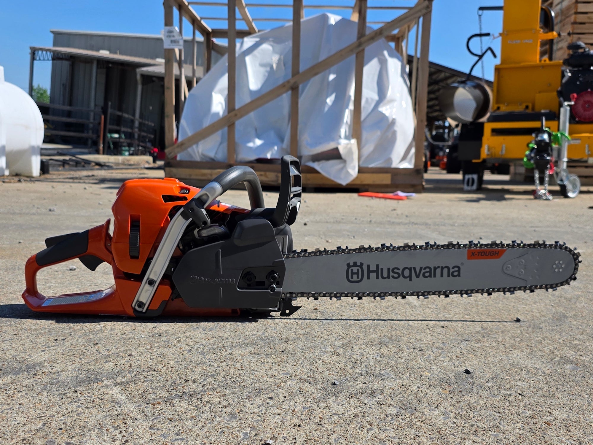 Husqvarna 555 20" Chainsaw Professional .050 Gauge 59.8cc X-Torq AutoTune Engine (Unboxed) - Image 6