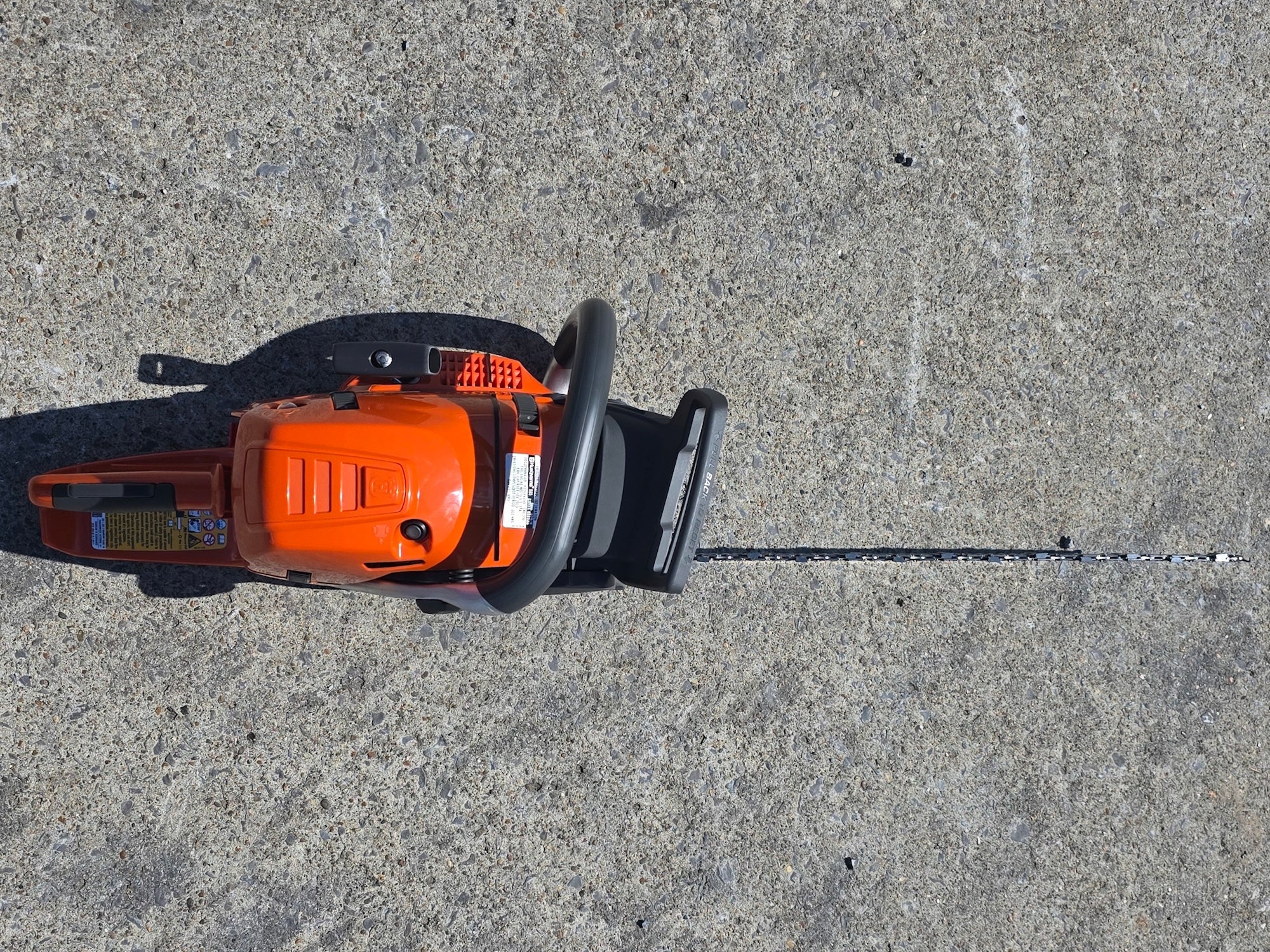 Husqvarna 555 20" Chainsaw Professional .050 Gauge 59.8cc X-Torq AutoTune Engine (Unboxed) - Image 9