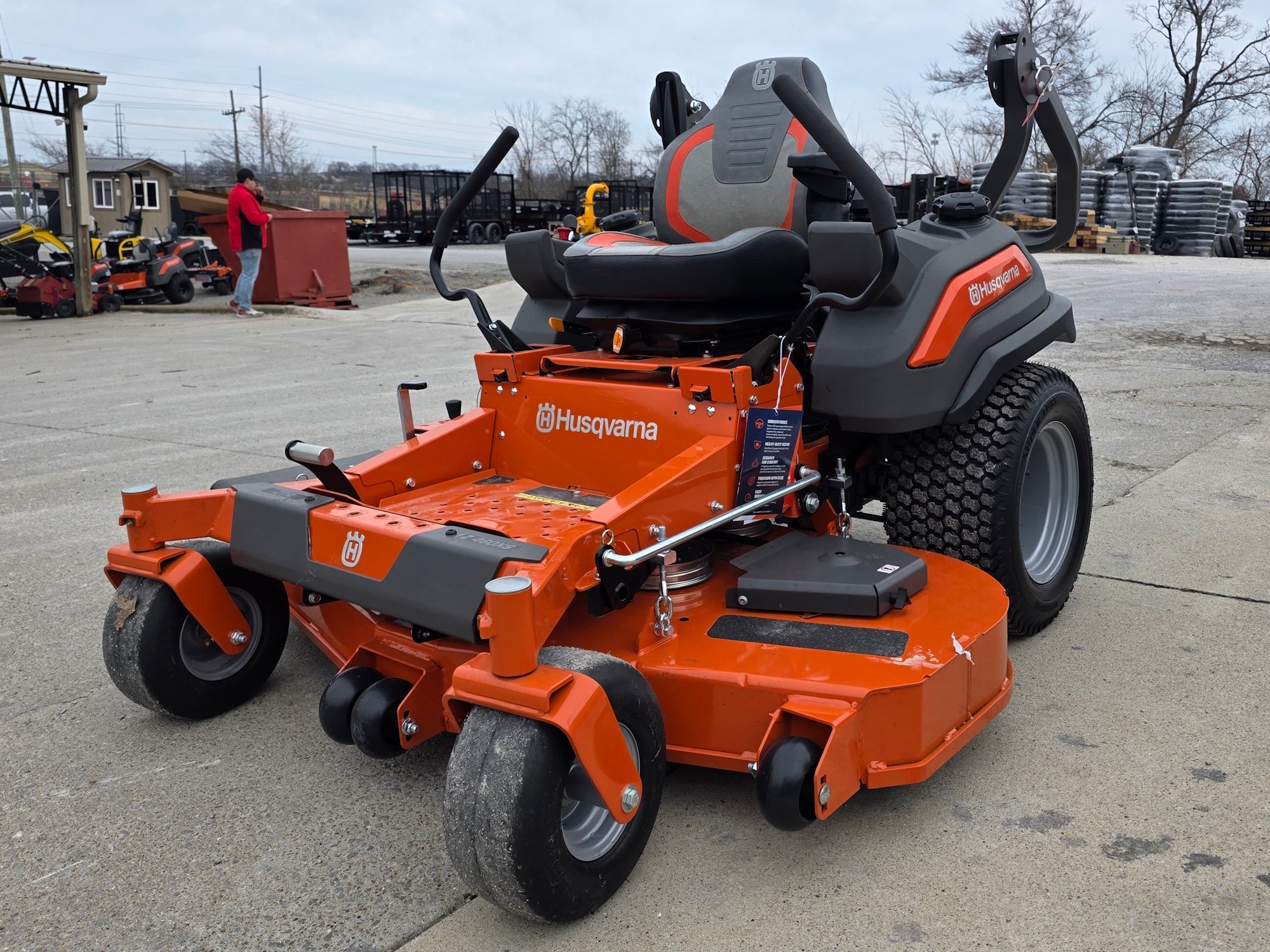 Husqvarna 60" Z460XS Commerical Zero Turn Mower 23.5HP KAW (Scratch and Dent) - Image 3