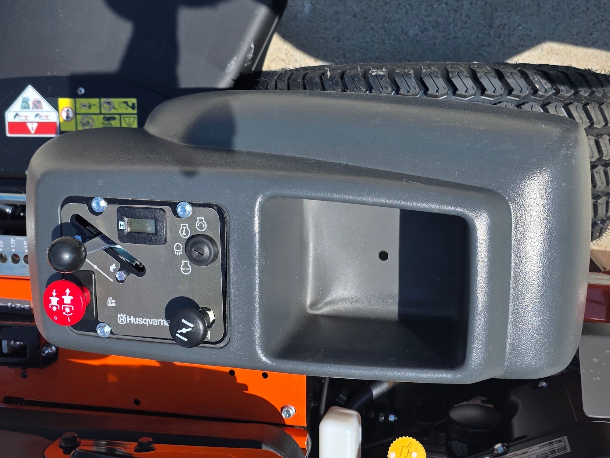 Husqvarna MZ48 48" Special Edition Zero-Turn Mower with 23-HP Kawasaki Engine (Scratch and Dent) - Image 11