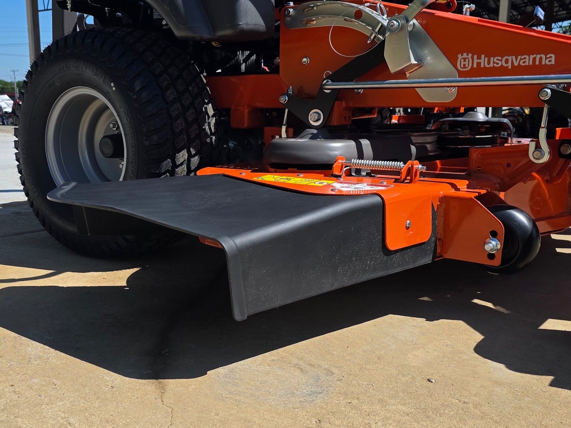Husqvarna MZ54 54" 24HP Kawasaki With ROPS Zero Turn Lawn Mower - Image 13