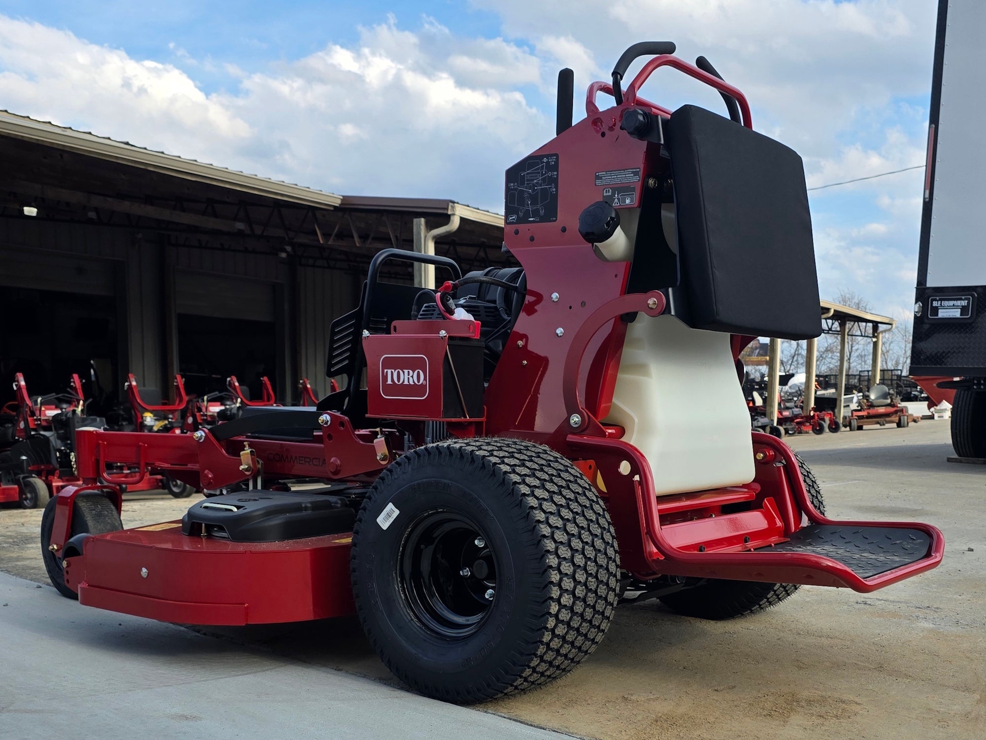 Toro 72509 GrandStand 60" Stand On Zero Turn Mower 23.5HP KAW - Image 5