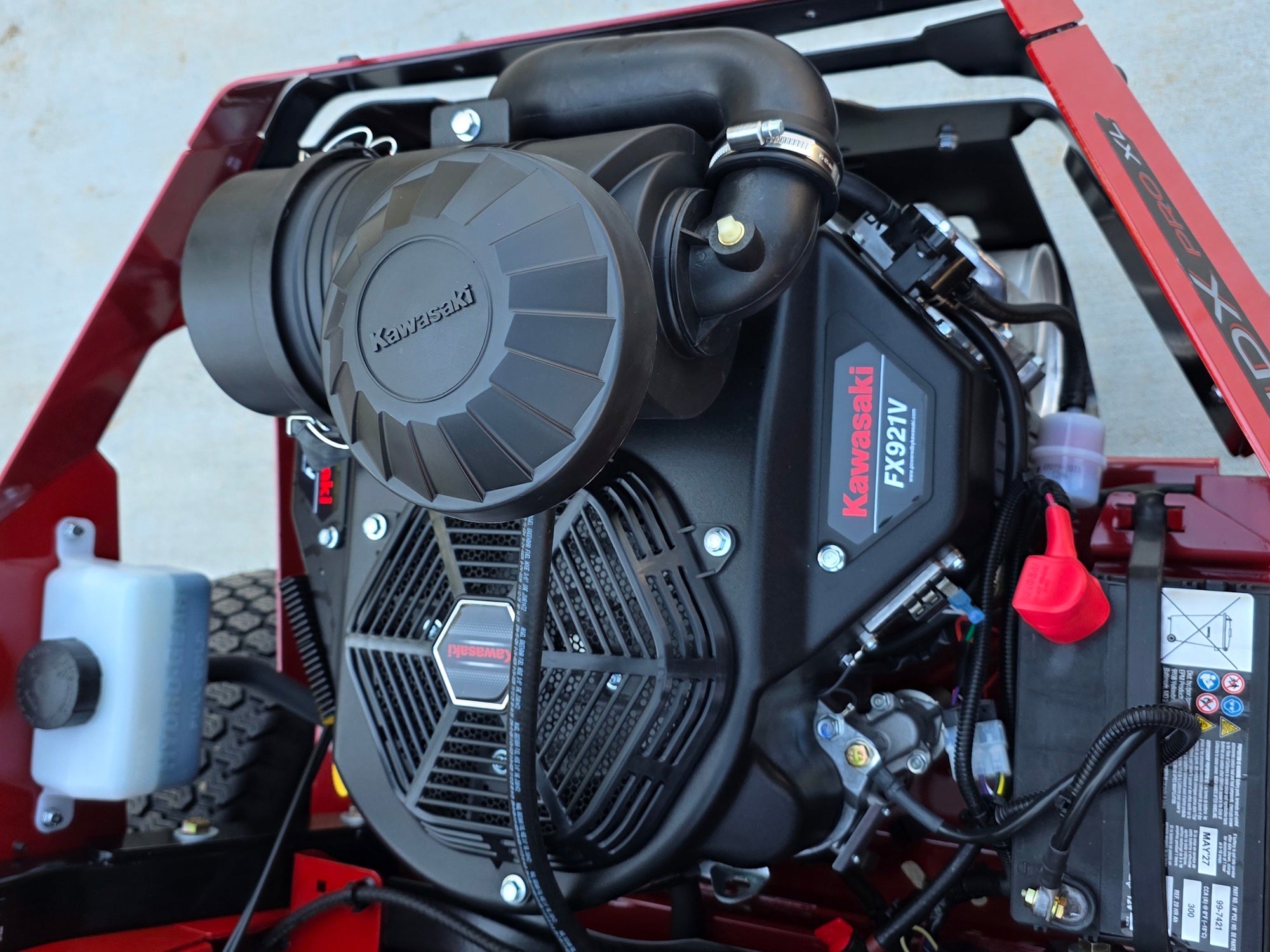 Toro 74016 60" ZMaster 4000 HDX Pro Zero Turn Mower 31HP KAW (Summer Sales Event) - Image 15